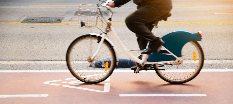 Lee más sobre el artículo ¿Qué multas por ir en bicicleta te pueden poner?